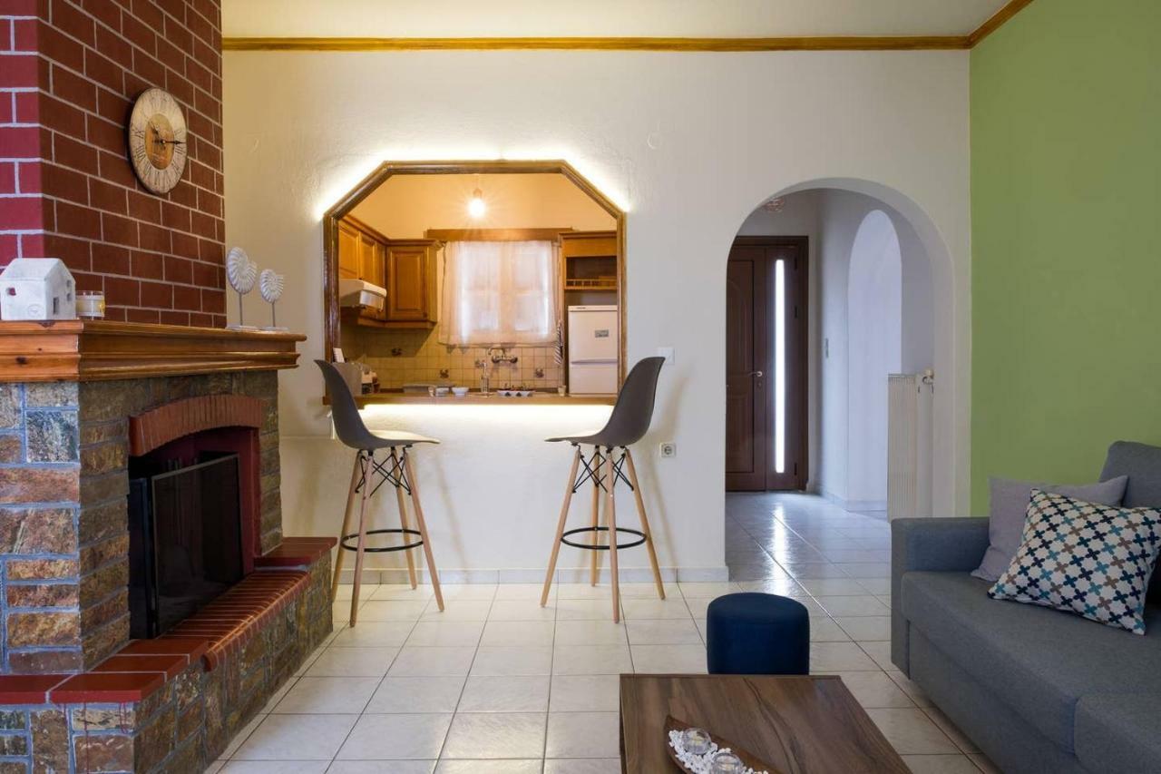 Thea Apartment Istron Екстериор снимка