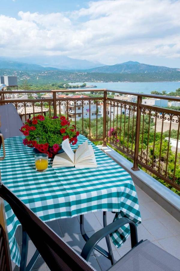 Thea Apartment Istron Екстериор снимка