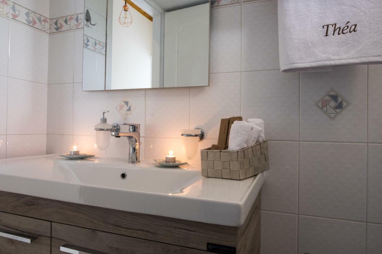 Thea Apartment Istron Екстериор снимка