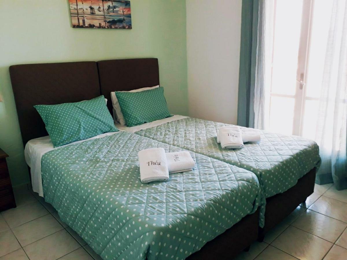 Thea Apartment Istron Екстериор снимка